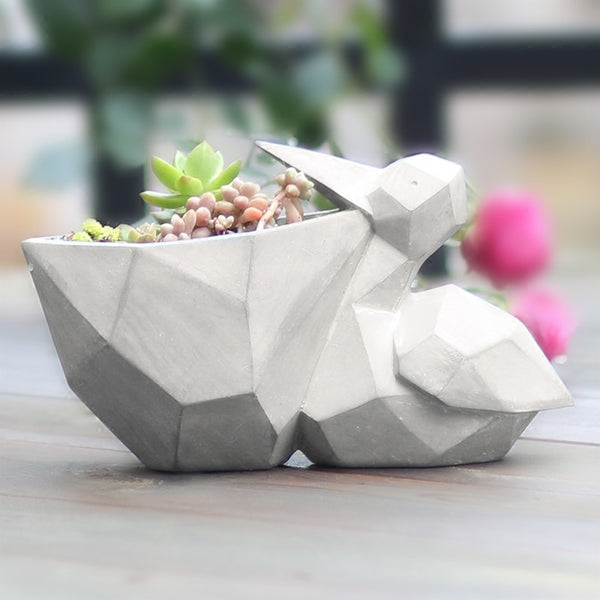 DUNXDECO 1PC Modern Grey Geometric Space Art Pelican Squirrel Resin Multifunction Succulent Flower Pots Garden Decor Display