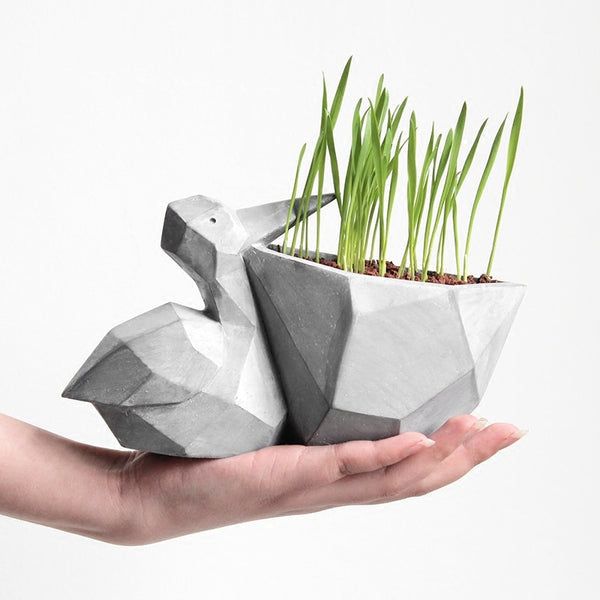 DUNXDECO 1PC Modern Grey Geometric Space Art Pelican Squirrel Resin Multifunction Succulent Flower Pots Garden Decor Display