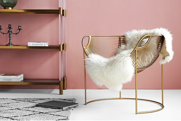 Steel Wire Chair / Golden Vanish / Woolen Blanket Included